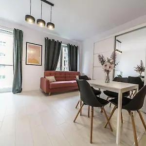 urbannestgroup-sienna-65.warsawhotelspoland.com/